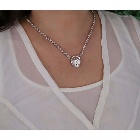 Sterling Silver Filigree Heart Lock Necklace 18" Chain Opens and Closes - Picture 3 of 8